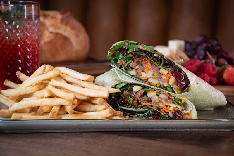 Lunch Options That Hold Their Own