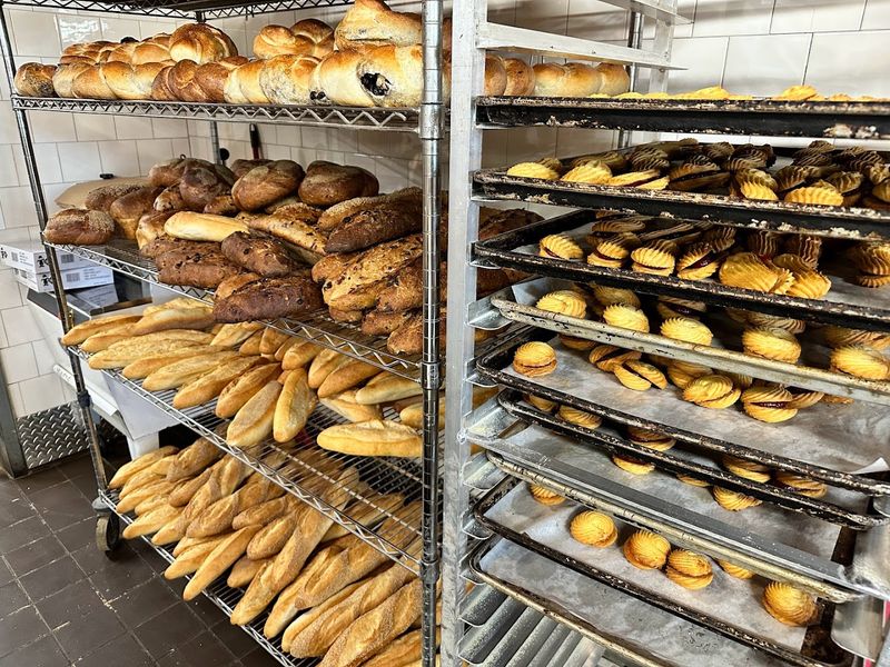 Madonia Brothers Bakery, Arthur Avenue, New York Madonia Brothers Bakery, Arthur Avenue, New York