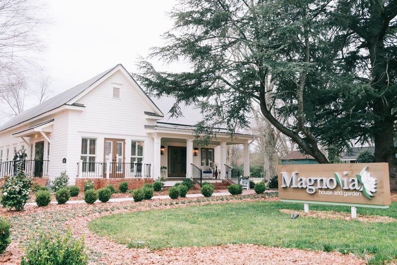 Magnolia House and Garden in Tucker