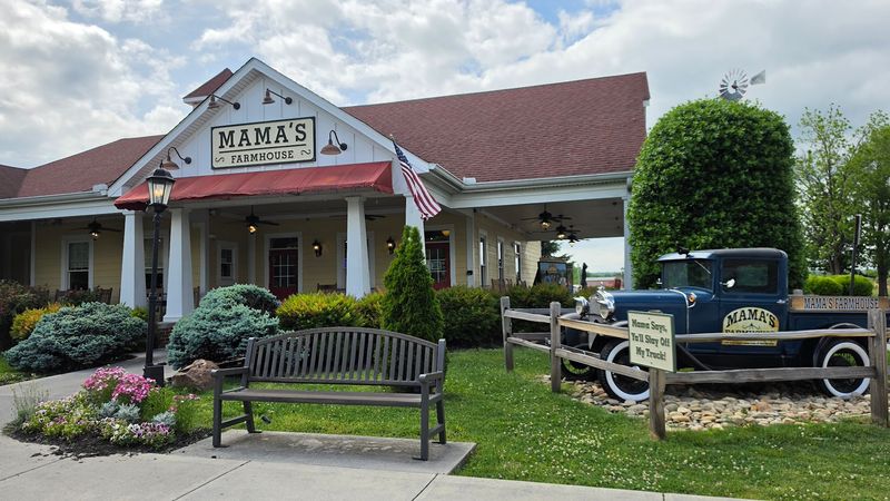 Mama's Farmhouse in Pigeon Forge