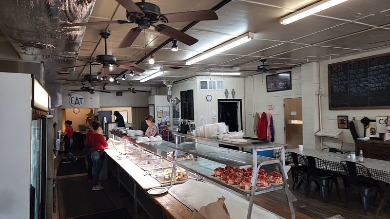 Matthews Cafeteria in Tucker