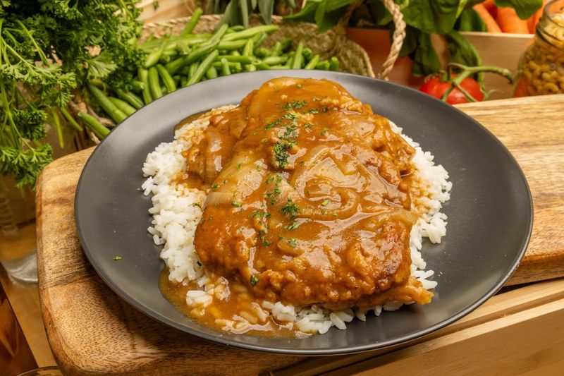 Atlanta – Southern Comfort at Busy Bee Cafe