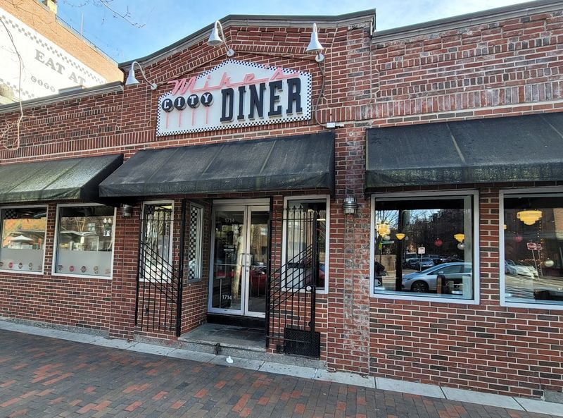 Mike's City Diner - Boston South End