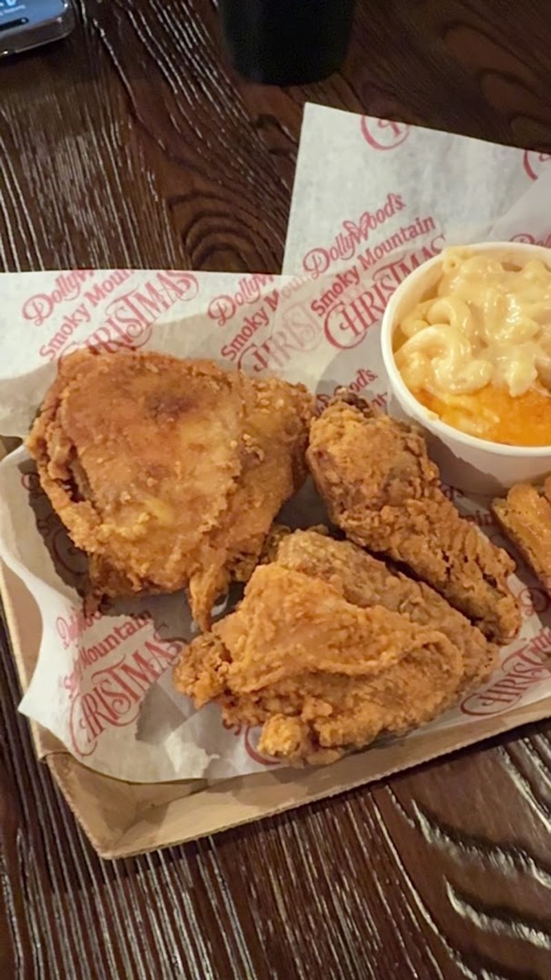 Miss Lillian's Chicken House in Pigeon Forge