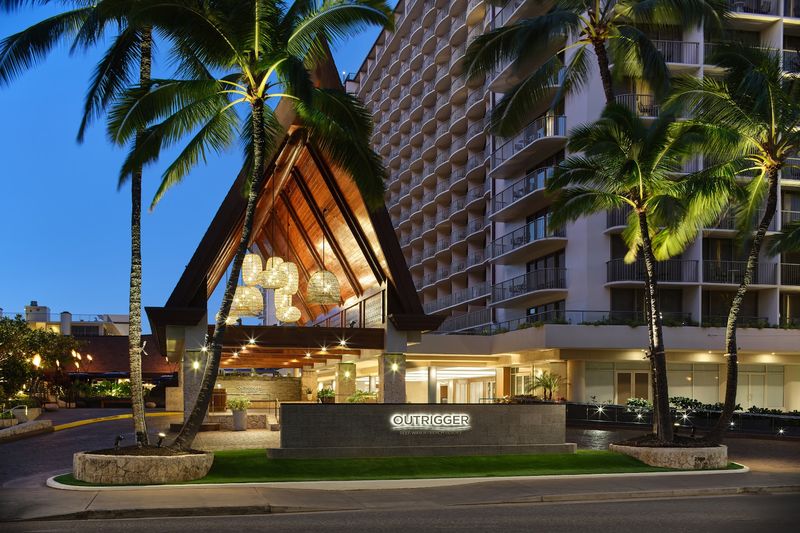 Outrigger Reef Waikiki Beach Resort – Hawaii
