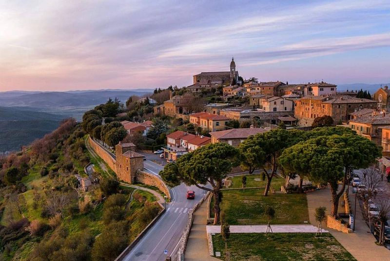 Montalcino, Tuscany Montalcino, Tuscany