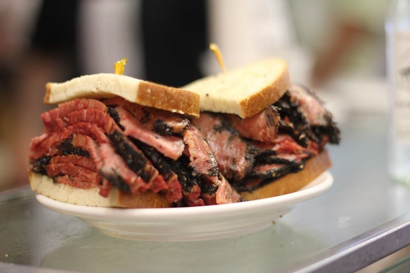 New York/New Jersey – Pastrami at Katz's Delicatessen