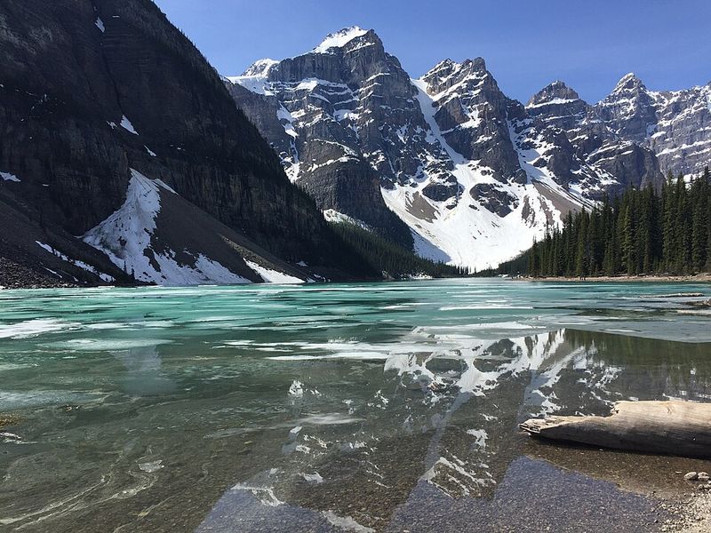 Moraine Lake, Canada Moraine Lake, Canada