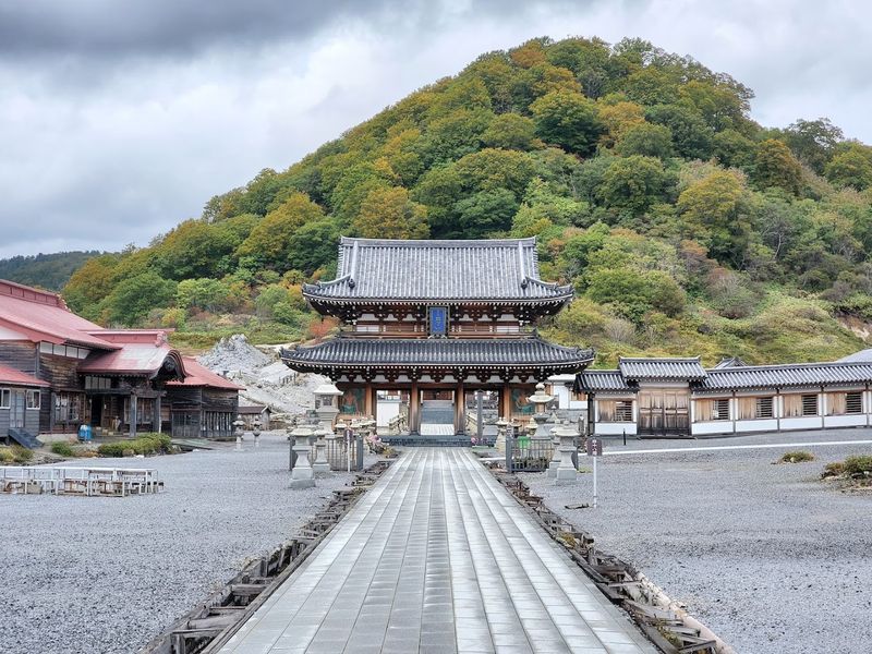 Mount Osore, Aomori