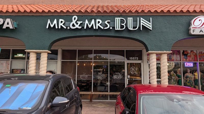 Mr. & Mrs. Bun – Miami