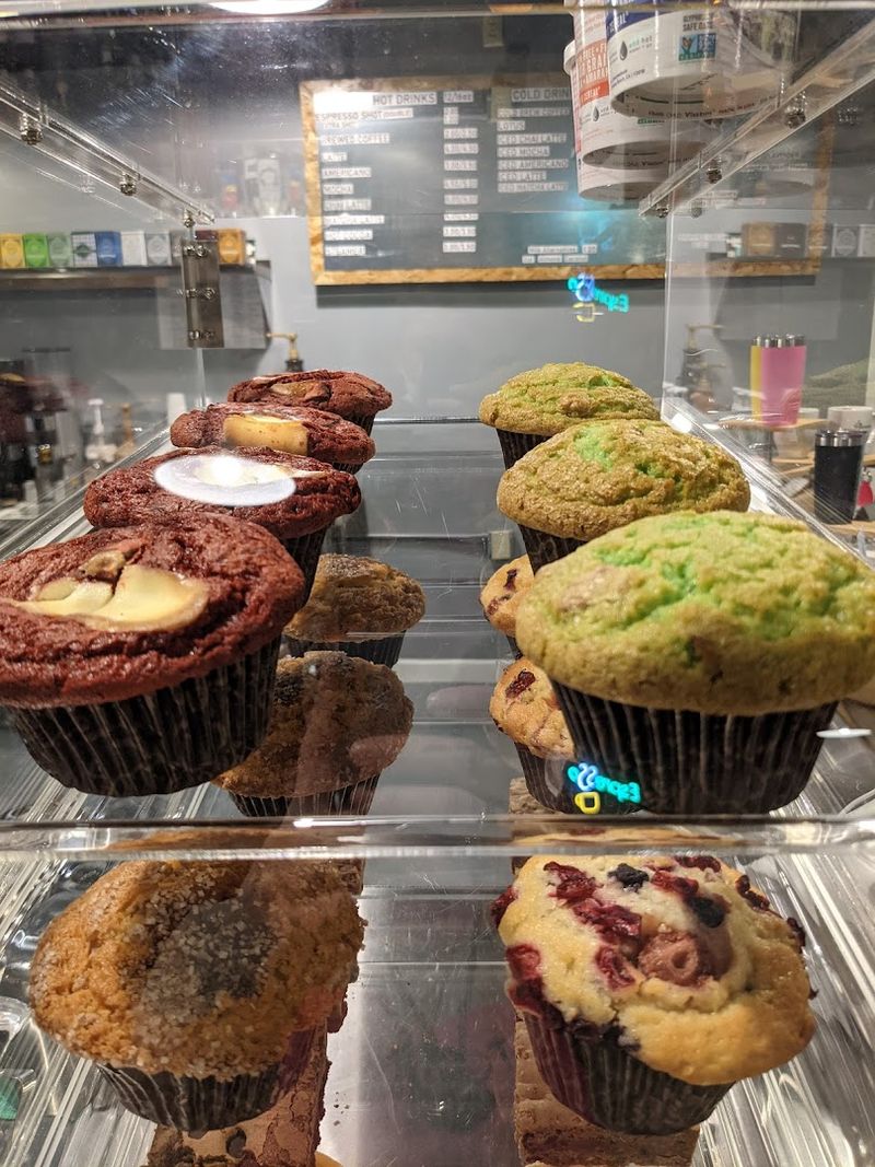 Muffins, Toast, and the Morning Bites That Make Staying Longer Feel Totally Justified Muffins, Toast, and the Morning Bites That Make Staying Longer Feel Totally Justified