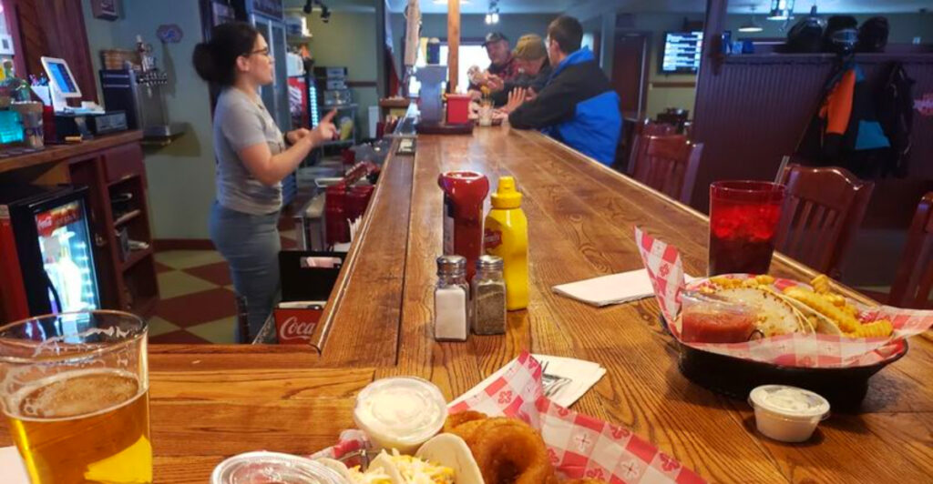 Near Michigan’s Famous Kitch-iti-Kipi Spring, This Tavern Serves Burgers and Fish Fry Locals Swear By