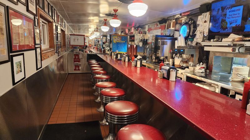 New Hampshire - Red Arrow Diner (Manchester) New Hampshire - Red Arrow Diner (Manchester)