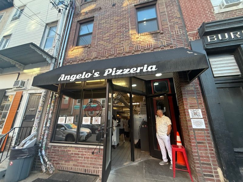 Philadelphia – Cheesesteaks at Angelo's Pizzeria