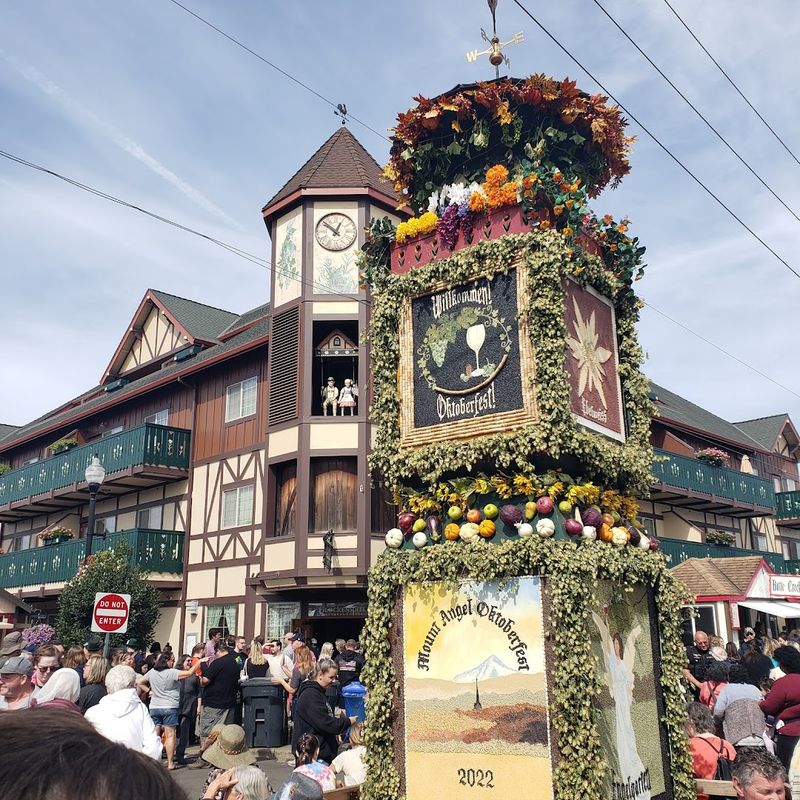 Oktoberfest: The Festival That Draws Thousands