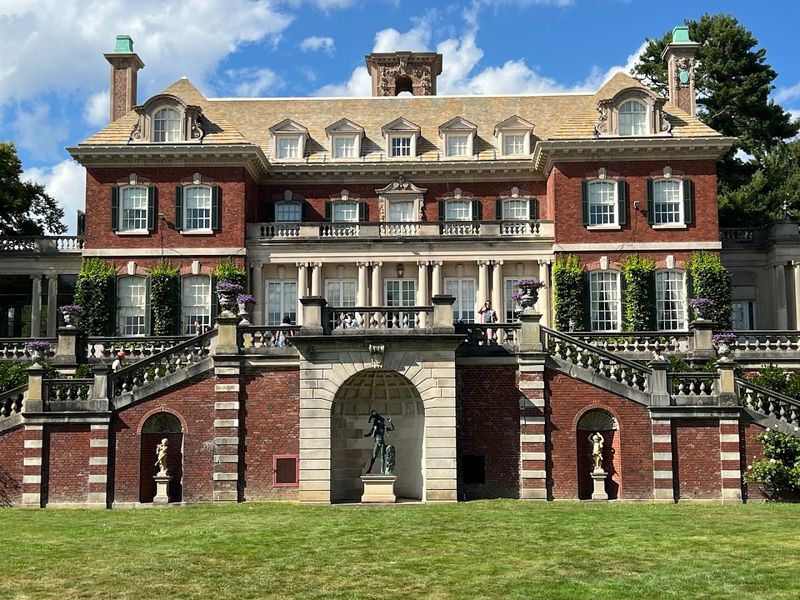 Old Westbury Gardens, Old Westbury, New York Old Westbury Gardens, Old Westbury, New York