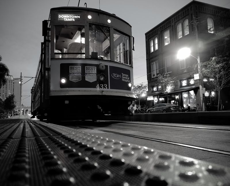 Operating Hours and the Best Times to Ride