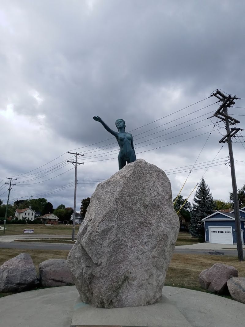 Parks, Landmarks, and Points of Interest Along the Way