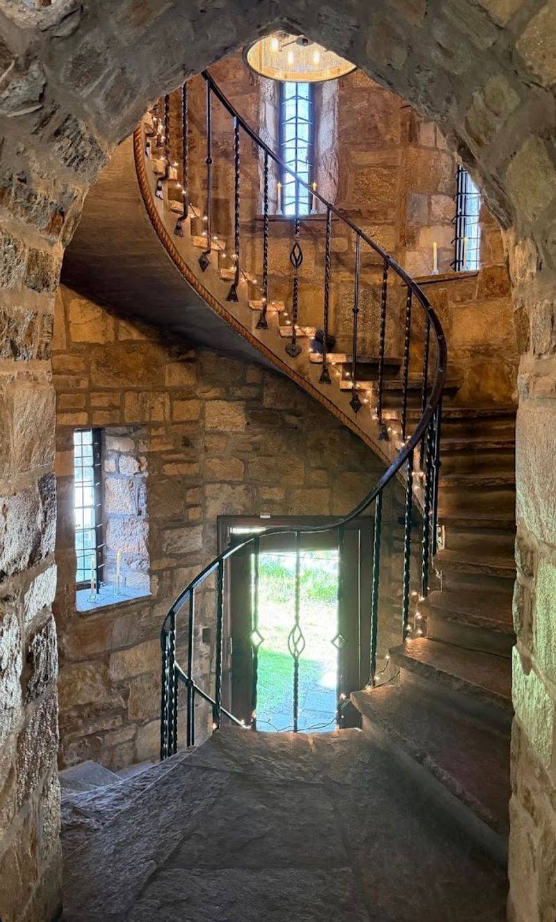 Photography Opportunities Throughout the Property Photography Opportunities Throughout the Property