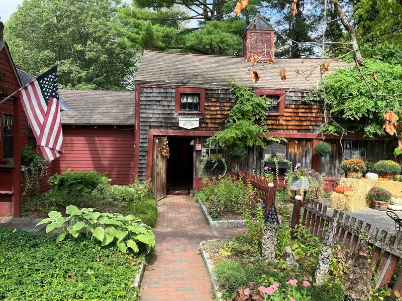 Pickity Place, Mason, New Hampshire