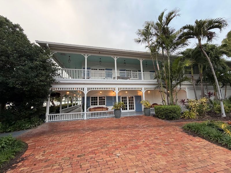 Pierre's Restaurant - Islamorada