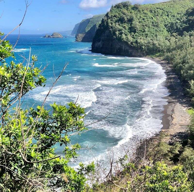 Pololu Valley Lookout (Big Island) Pololu Valley Lookout (Big Island)