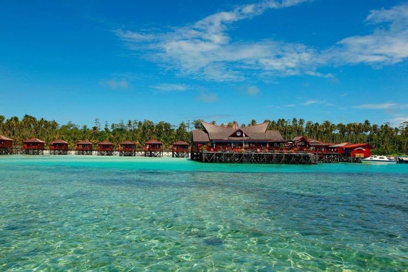 Pulau Derawan, Indonesia Pulau Derawan, Indonesia