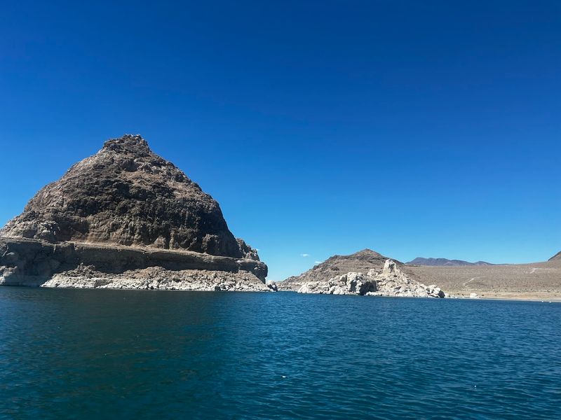 Pyramid Lake Pyramid Lake