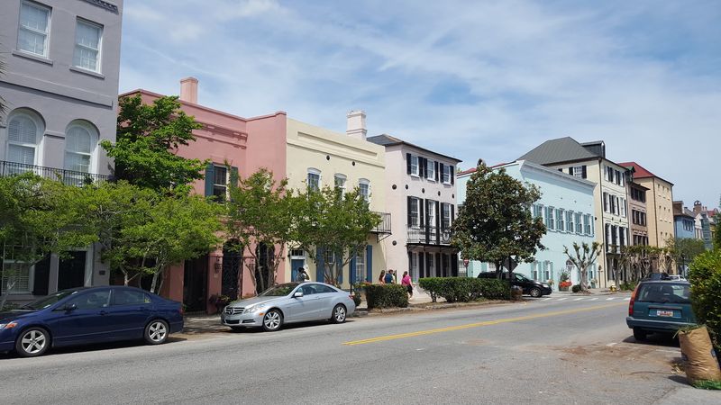 Rainbow Row / East Bay Street - Charleston, South Carolina