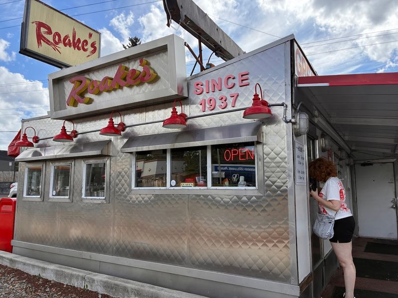 Roake's in Milwaukie