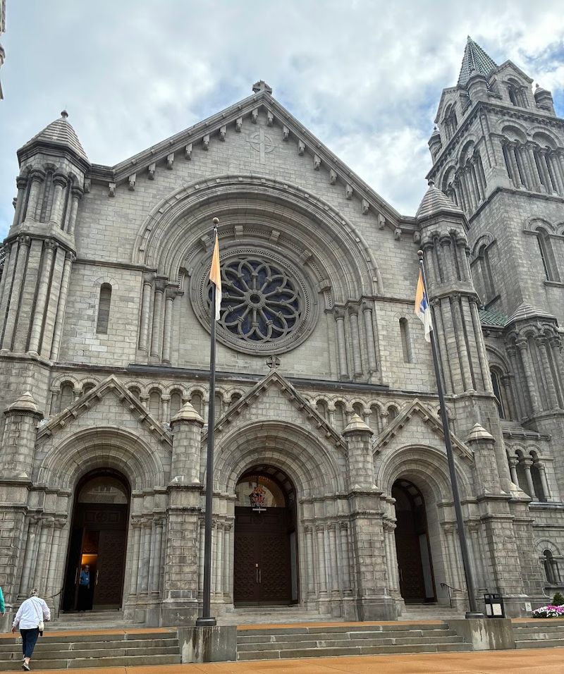 Romanesque Outside, Byzantine Inside Romanesque Outside, Byzantine Inside
