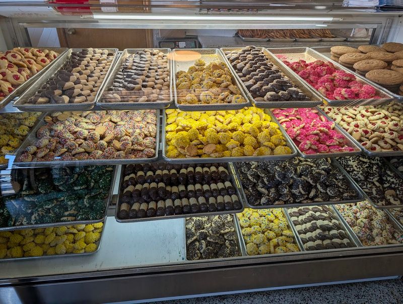 Rugelach, Biscotti, and the Cookies That Keep People Returning Rugelach, Biscotti, and the Cookies That Keep People Returning