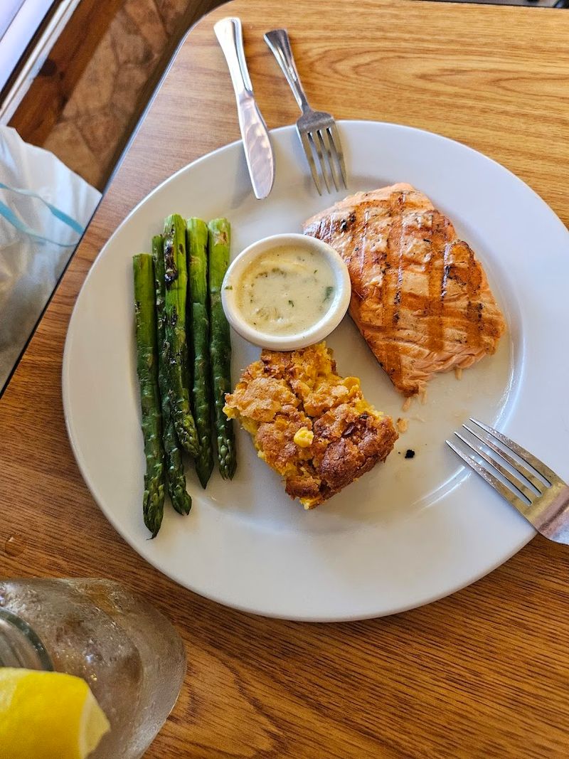 Salmon and Vegetables Done Right Salmon and Vegetables Done Right