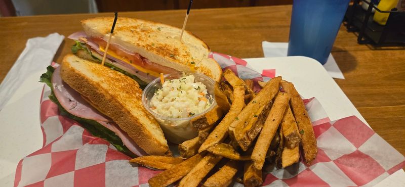 Sandwiches That Deserve Their Own Spotlight Sandwiches That Deserve Their Own Spotlight