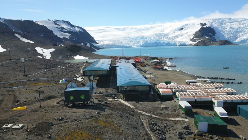 Scientists Study Space by Studying Antarctica Scientists Study Space by Studying Antarctica
