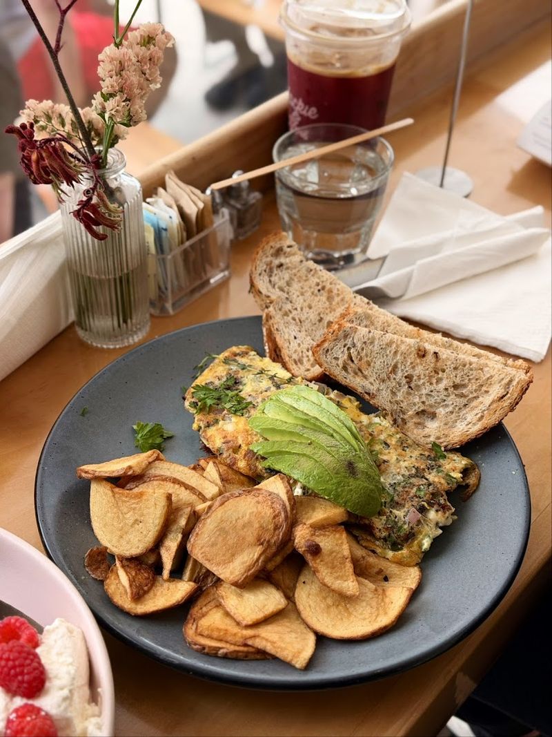 Scrambles, Omelettes, and Hearty Breakfast Plates