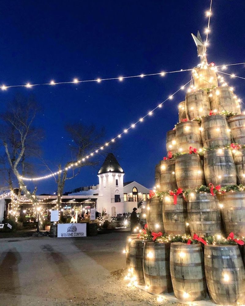 Seasonal Events That Keep the Calendar Interesting Seasonal Events That Keep the Calendar Interesting