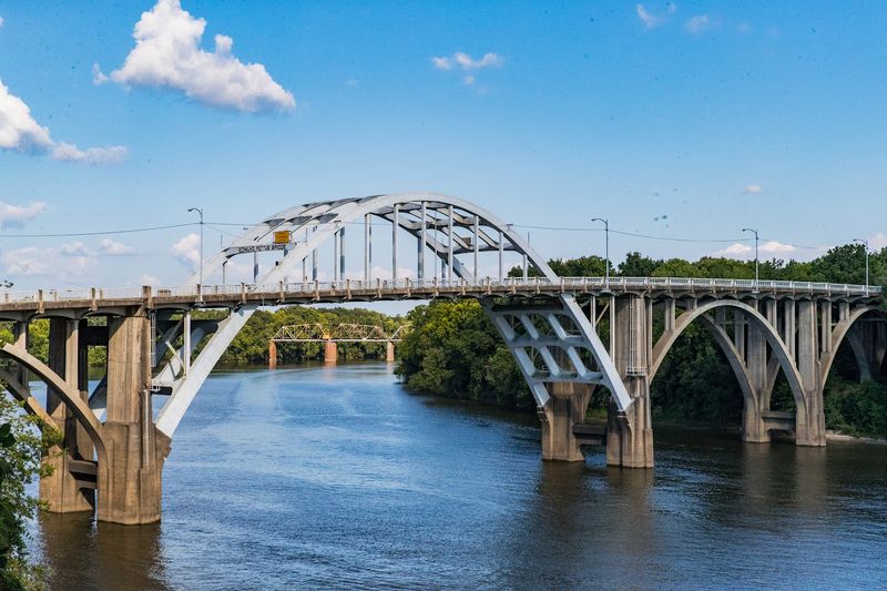 Selma’s Edmund Pettus Bridge, Selma, Alabama Selma’s Edmund Pettus Bridge, Selma, Alabama