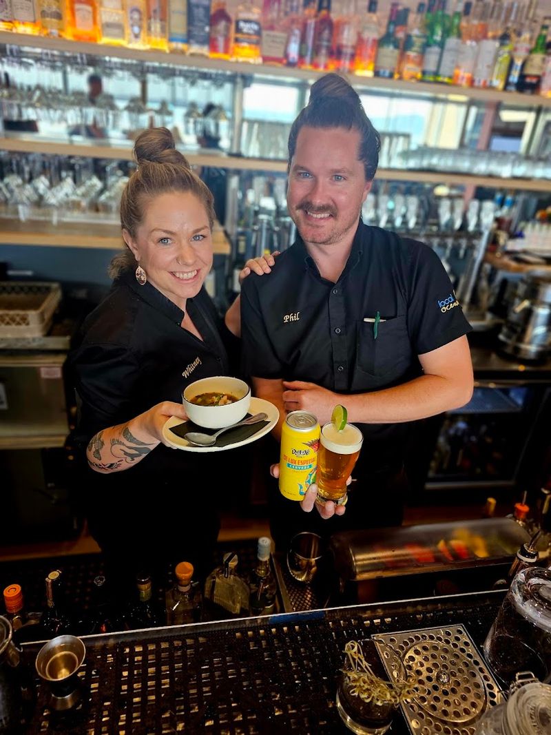 Service That Matches the Food Service That Matches the Food