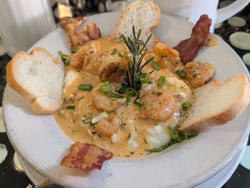 Shrimp and Grits That Haunt Your Memory Shrimp and Grits That Haunt Your Memory