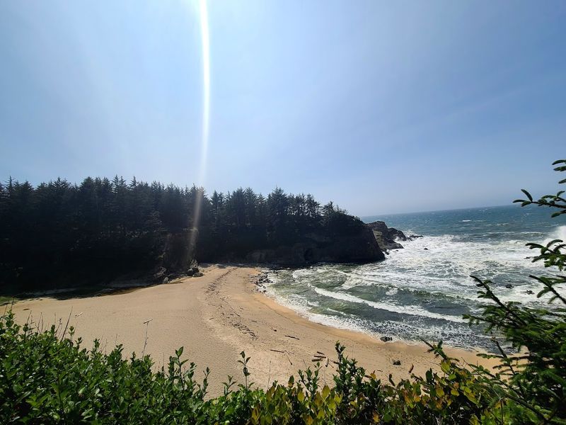 Simpson Beach and the Short Hike Down
