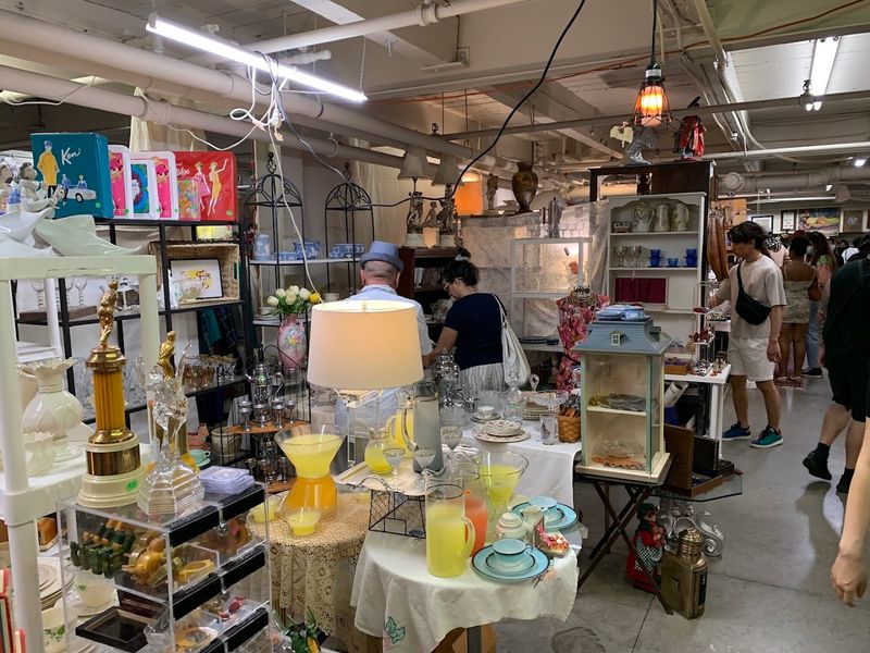 SoWa Vintage Market