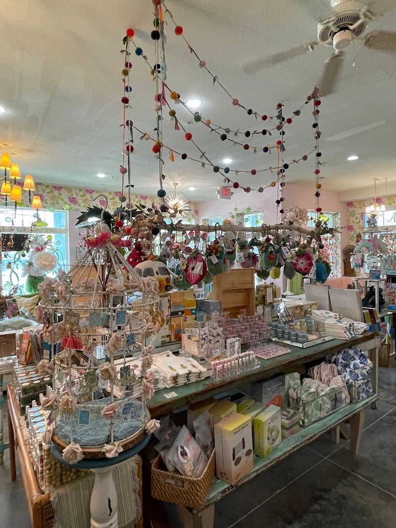 Sparkling Decor and Seasonal Touches Throughout the Year