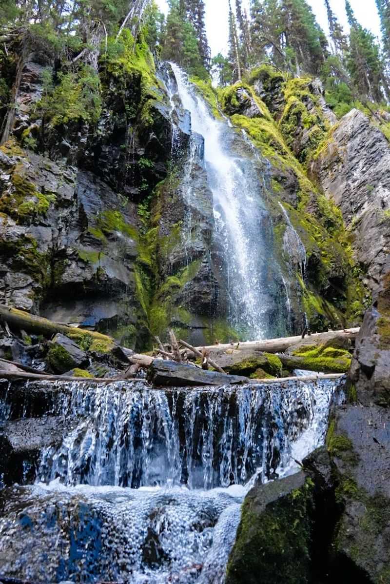 Strawberry Falls and Little Strawberry Lake