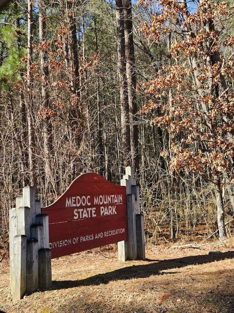 Summit Loop Trail, Hollister, North Carolina