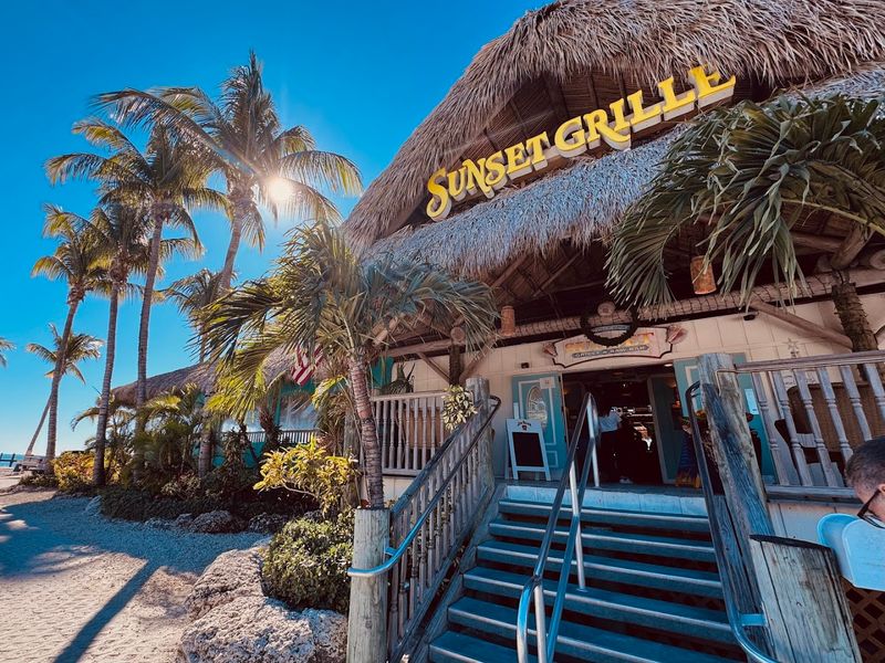Sunset Grille & Raw Bar - Marathon
