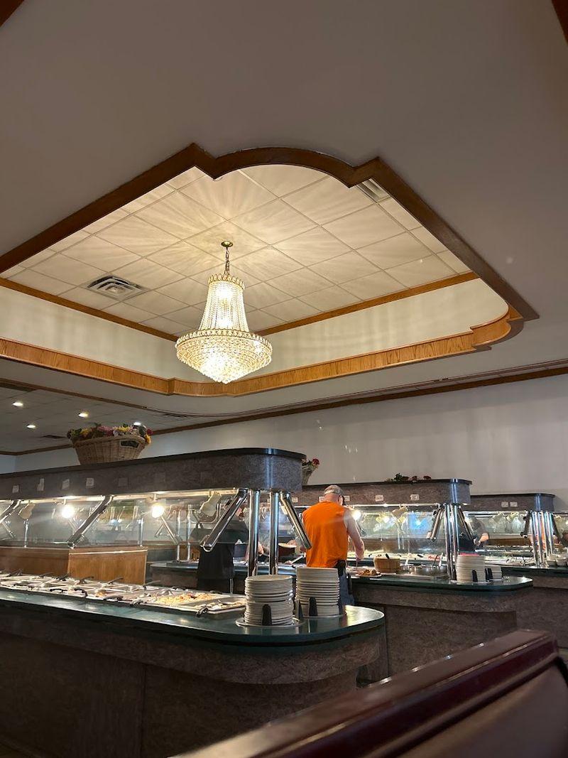 Super Buffet, Elkins