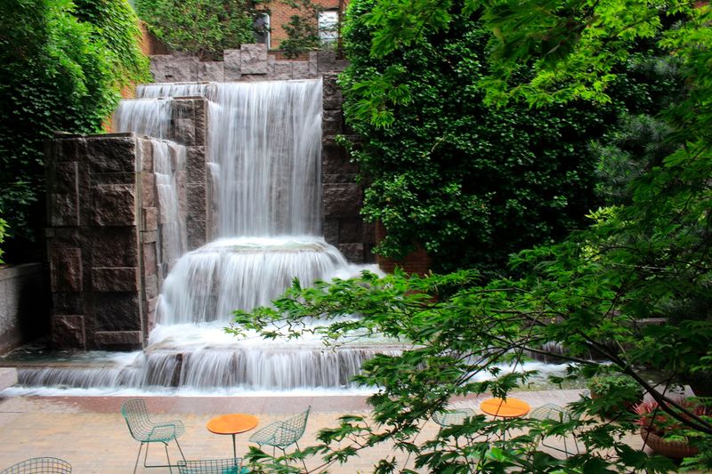 That 25-Foot Waterfall Up Close That 25-Foot Waterfall Up Close
