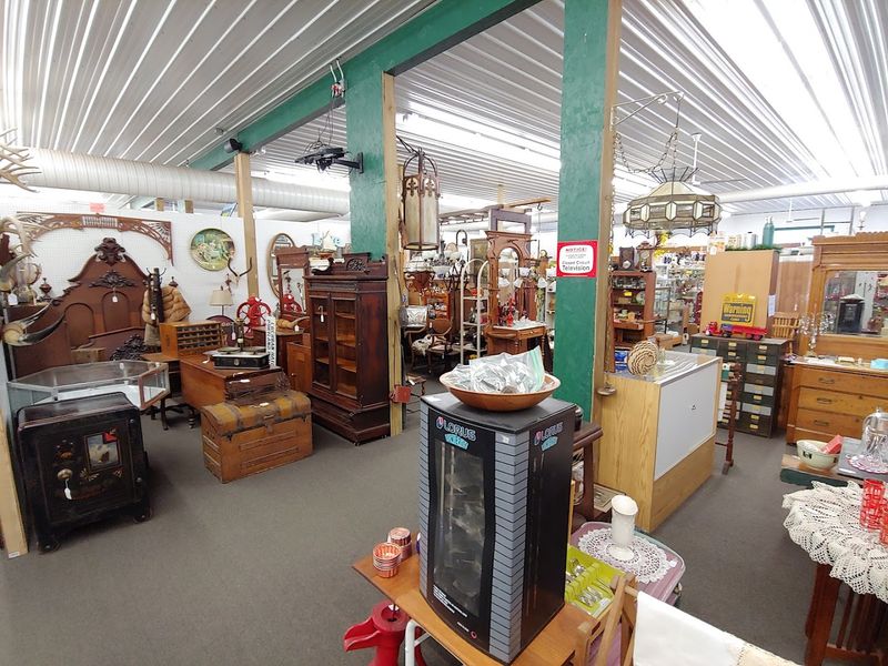 The Address, the Village, and Why Allen, Michigan Is on Every Antique Hunter's Map