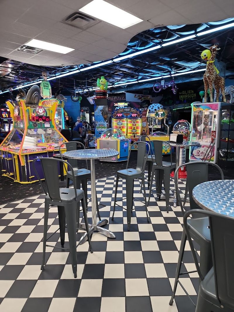 The Arcade That Fills the Gaps Between Races The Arcade That Fills the Gaps Between Races